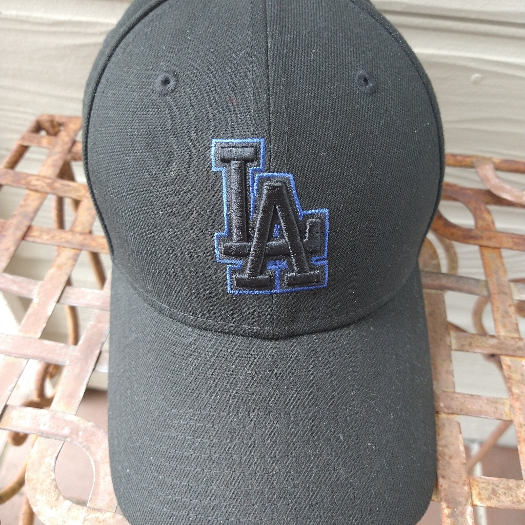 La Snap Back Hat